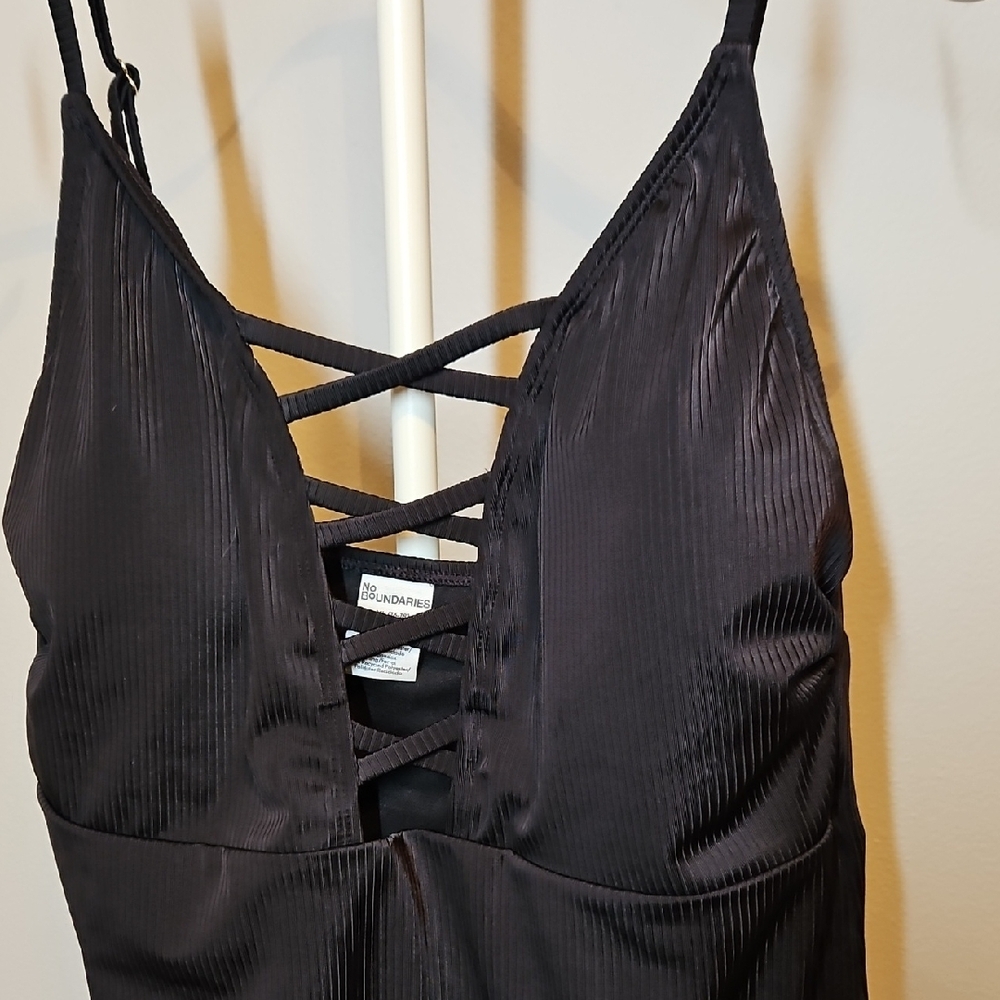 No Boundaries Black One Piece Crisscross Swimsuit Beach XL - Picture 3 of 11